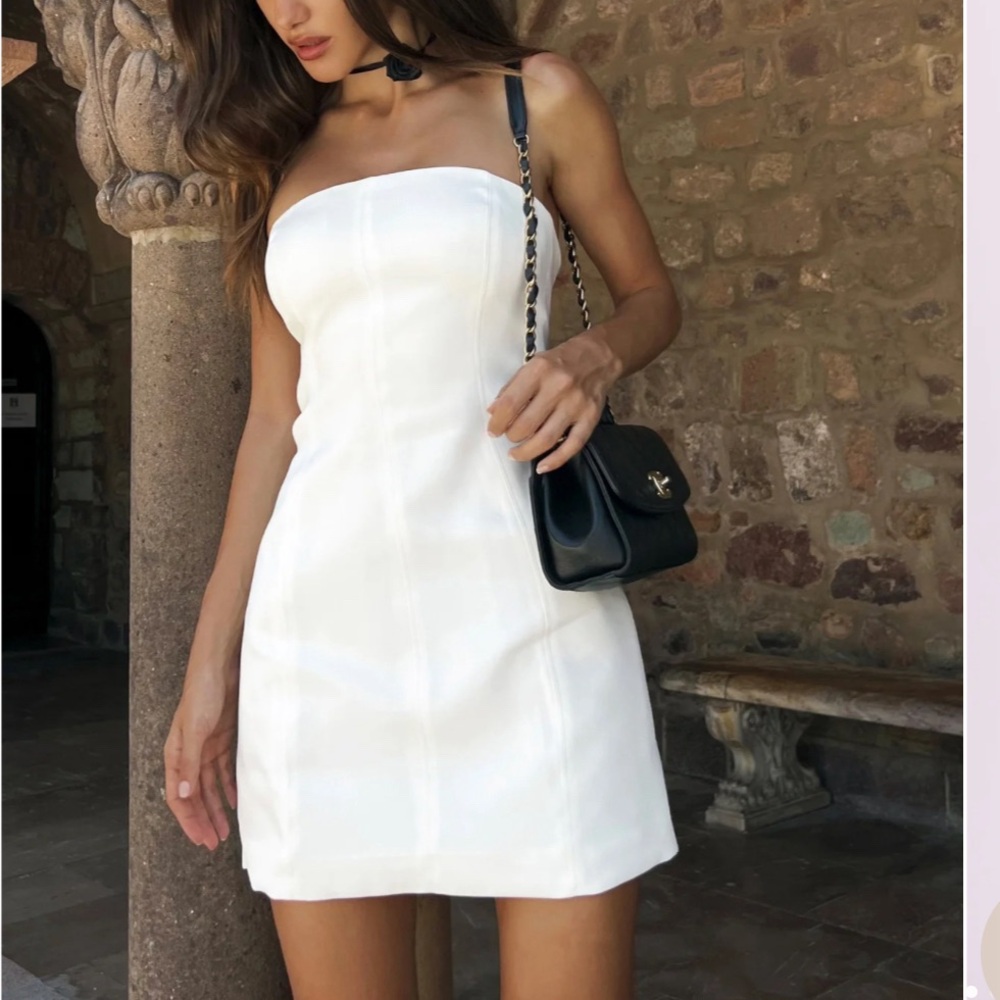Meshki Strapless Dress L never worn